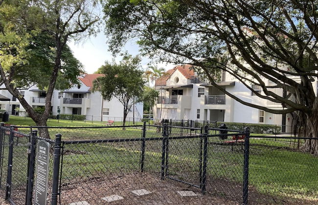 Dharma Home Suites Dania Beach at Sheridan Ocean Club - Photo 39