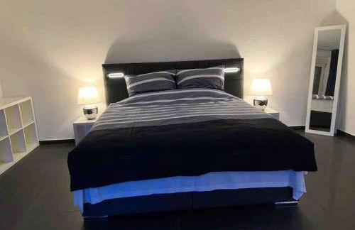 Preiswertes stilvolles Zimmer im privaten Haus mit großem schönem modernem Gemeinschaft Badenzimmer - Foto 58