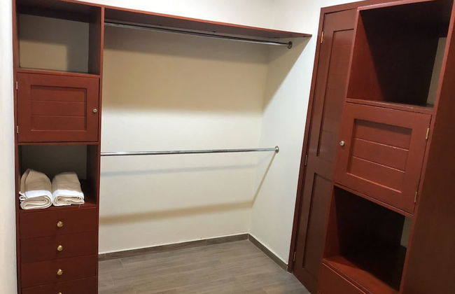 Expo Guadalajara House - Photo 2