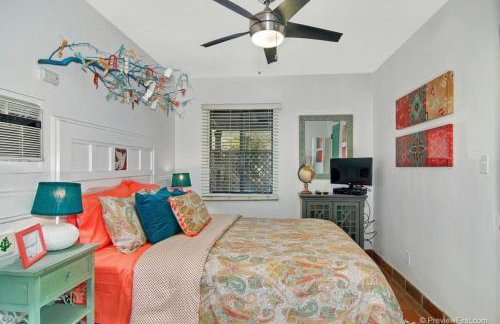 Old Town 1BR Short Drive to Downtown and Beaches 4.5 - Foto 4