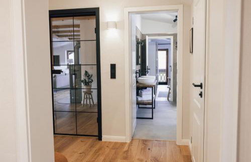 Die Watzmannsuite - Familienfreundliche Ferienwohnung in historischer Villa mit Kamin, Infrarotsauna, Balkon, Garten, nur 10 Gehminuten ins Zentrum von Berchtesgaden - Foto 28