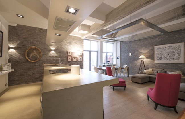 The Monarch - Foto 9