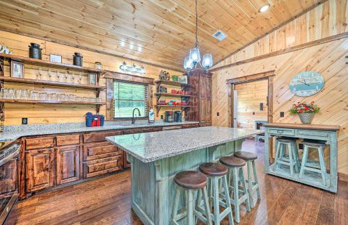 Setting Sun Eagletown Gem - Private River Access - Foto 7