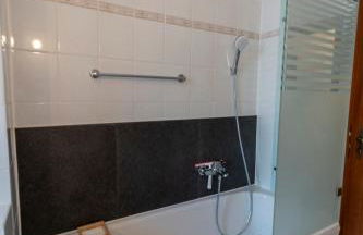 RR - Comfortable Apartment 60 qm - Central - WIFI - Foto 9