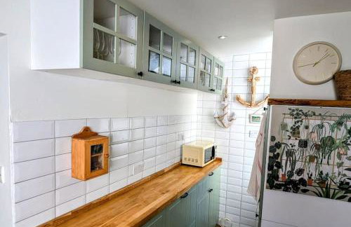 Stylish 2-BR cottage near Mousehole - garden and and parking - Photo 20