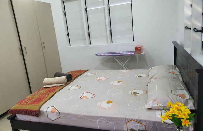 Master Bedroom with Shared Kitchen - Photo 23