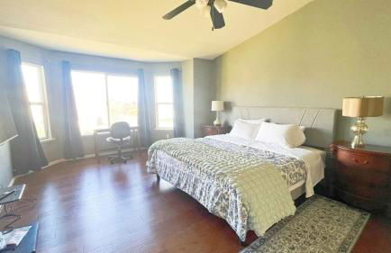 New - Spacious, Comfortable 5 Beds 3 Baths House - Foto 19