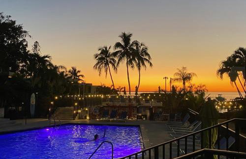 Moon Bay Condo, Paradise Found! Heated pool, boat slip, resort amenities and concierge services available! - Foto 1