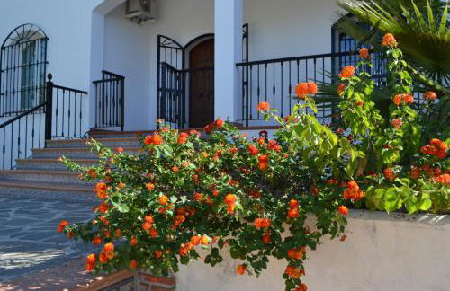 Spacious Villa with Exceptional Views in Malaga - Foto 8