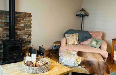 The Old Dairy Cottage - Photo 2