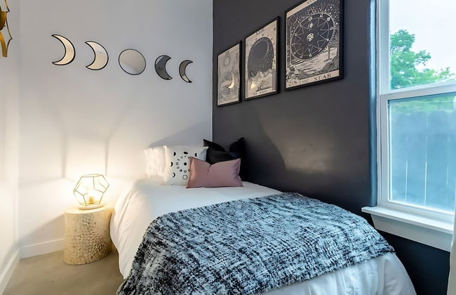 Pool Hottub Magic School Bus 5 Mins to Downtown - Photo 26