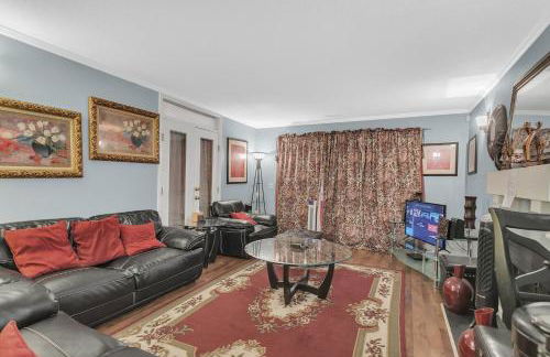 Centrally Located 4BR Stonecrest Condo condo - Foto 3