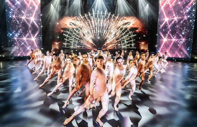 Spettacolo BLINDED by DELIGHT Grand Show nel Teatro Friedrichstadt-Palast - Photo 5