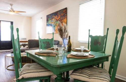 Private Modern 1st Flr 3 Bed Apt Close to Downtown - Foto 7