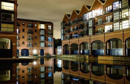Chester City Centre Waterfront Apartment - Photo 73