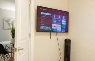 Sunny Guest Suite with large backyard - Pets Welcome - Foto 25