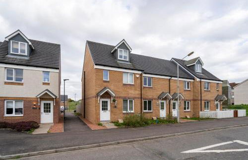 Superb 3 Bed Home Away from Home in Glasgow, just off M8 with free parking - Foto 4