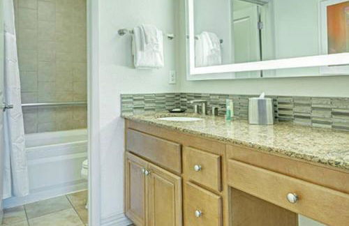 Beautiful Hotel in Desert Rose Resort - 2BD Sleeps - Foto 12