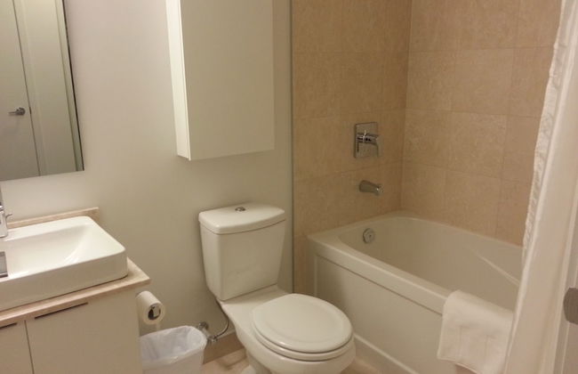 TO Stays - York and Lakeshore - Foto 61