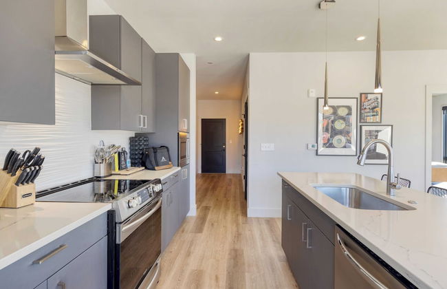 New Modern 2bdr in Walkable Midtown w/ Gym, Pool Honkey-tonk by Avantstay - Foto 4