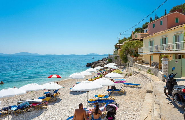 Villa Petros Large Private Pool Walk to Beach Sea Views A C Wifi Car Not Required - 180 - Foto 61