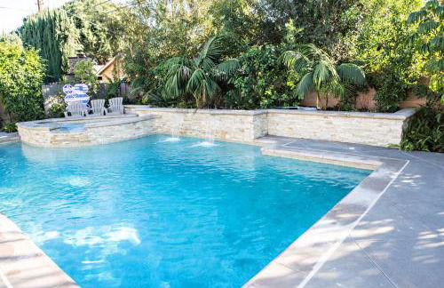 Sensational 6 Bedroom 4 Bathroom Pool Home (3 Master Bedrooms W/bathrooms) - Foto 20