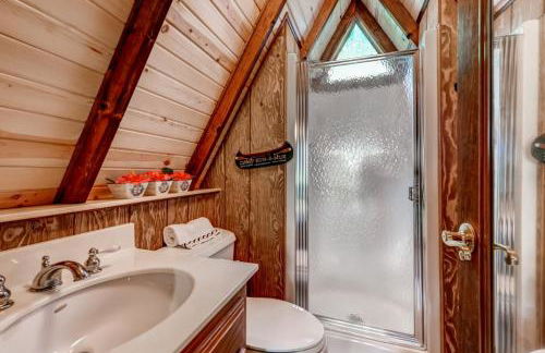 Dock and Resort Perks Quiet Lakefront Cottage - Foto 22