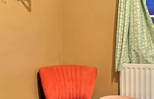 Beautiful 3-bed Cottage in Burnham-on-crouch - Foto 44