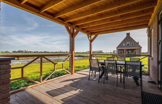 Villa With hot tub and Sauna, on a Holiday Park - Foto 14