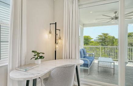 NEW! SaltWater Serenity less than 500ft to AMI, Canal Front! - Foto 8