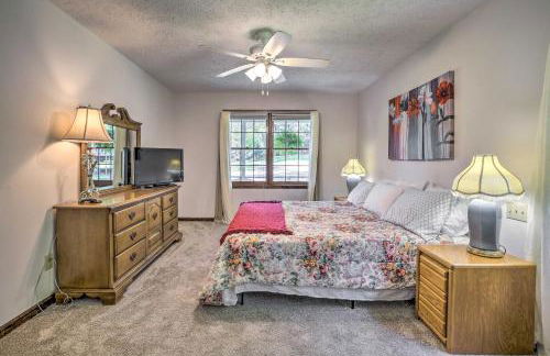 Quiet Home with Fire Pit - 1 Mi to Downtown Acworth! - Foto 11