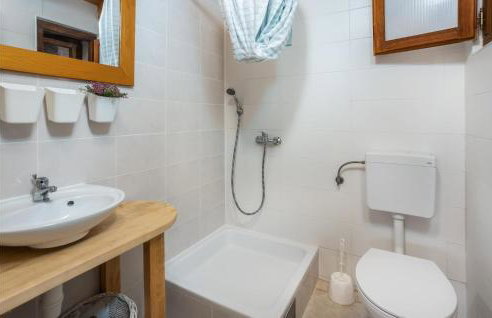 Gorgeous Home In Lukovo Sugarje - Foto 27