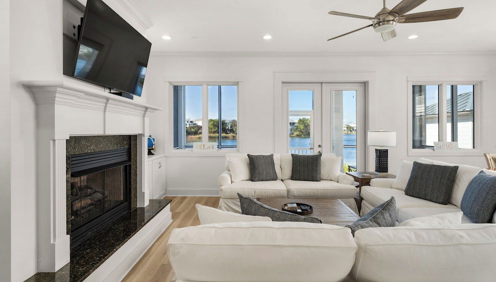 Lakefront Haven in Carillon Beach - Foto 1, Imagen principal