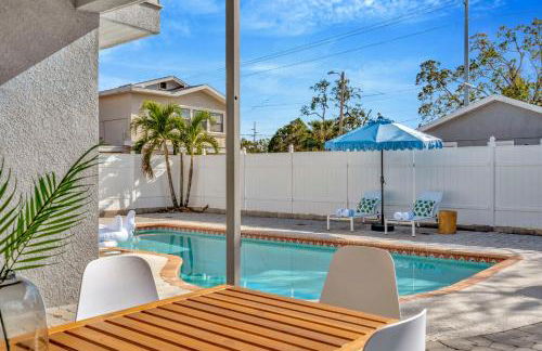 5BR Villa with Heated Pool & BBQ - SoHo, Downtown Tampa and Airport - Foto 44