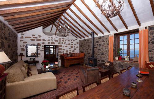 Historic Canarian House, Private Heated Infinity Pool, BBQ, WIFI + Panoramic Ocean Views - Foto 10