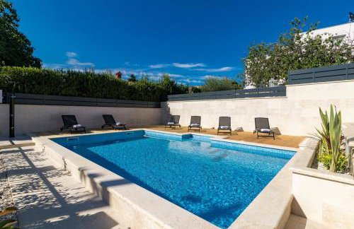 Villa Munat - Foto 8