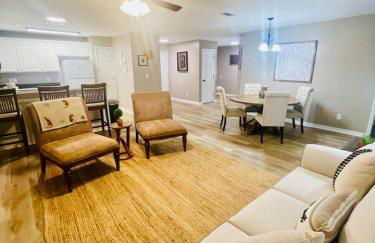 EastGate 4A Cozy family retreat close to downtown Hammond - Foto 1