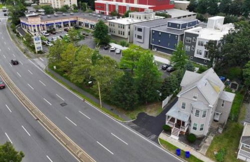 988 - 2 4BR Boston Cozy Getaway near Geneva Cliffs - Foto 30