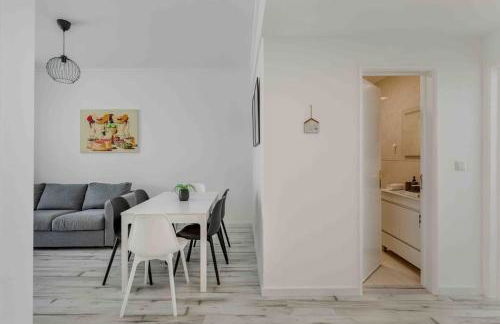 Lovely 3-bedroom condo w/ free parking on premises - Foto 36