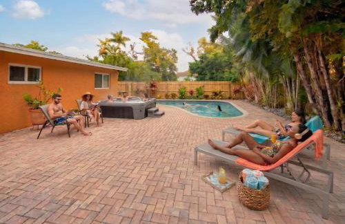 Hidden Gem Vacation Villa w Private Pool & TikiHut - Foto 53