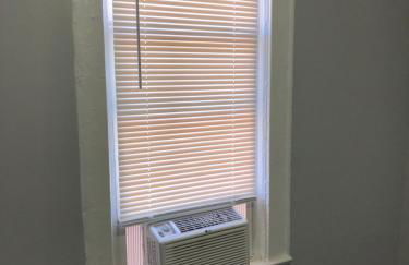 Private 2-bedroom apartment, free parking, direct bus to NYC Manhattan only 2 blocks away, MetLife Stadium FIFA World Cup 25 minutes away - Foto 4