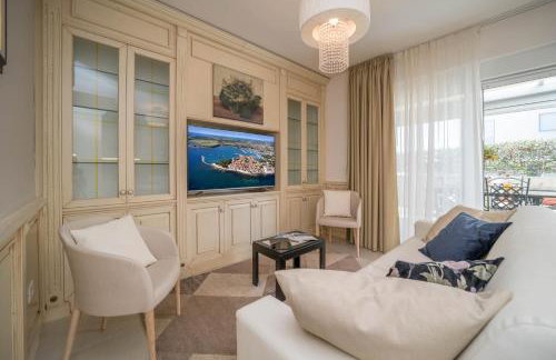 Apt GioAn Novigrad, 500m to Sea, private heated Jacuzzi, BBQ, free parking - Photo 12