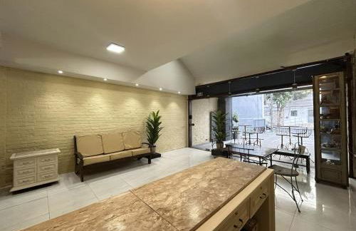 Flat funcional mobiliado com cozinha e WC privativo apt105 - Foto 1