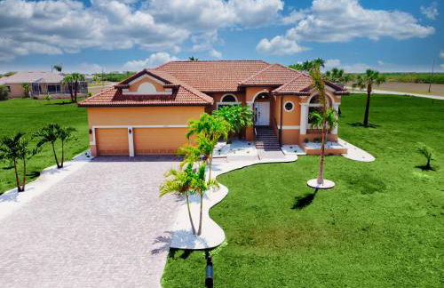 Luxury Villa in Punta Gorda Isles - Photo 43