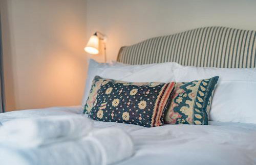 West Cottage by Bloom Stays - Photo 22