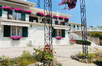 Villa Poggio Ulivo Pool-Apartments - Photo 19