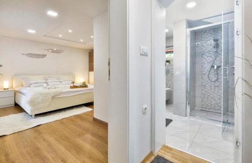 Gorgeous Home In Varazdin Breg With Sauna - Foto 37