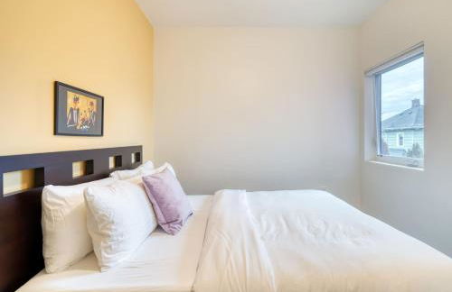 Luxury Penthouse - Rooftop Deck - 3BR - AC - Photo 10