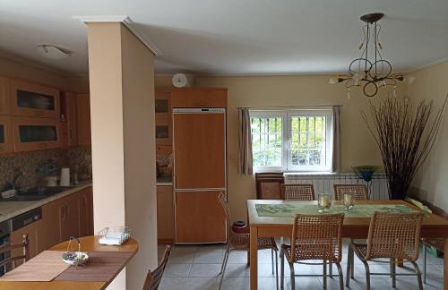 Cosy garden house in a villa - Foto 7