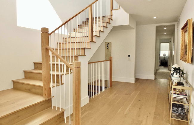 Beach Paradise Stunning 3-story in Long Beach! - Foto 33